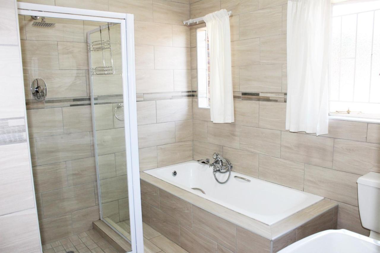 Ngwenya Boutique Hotel Lephalale Eksteriør billede